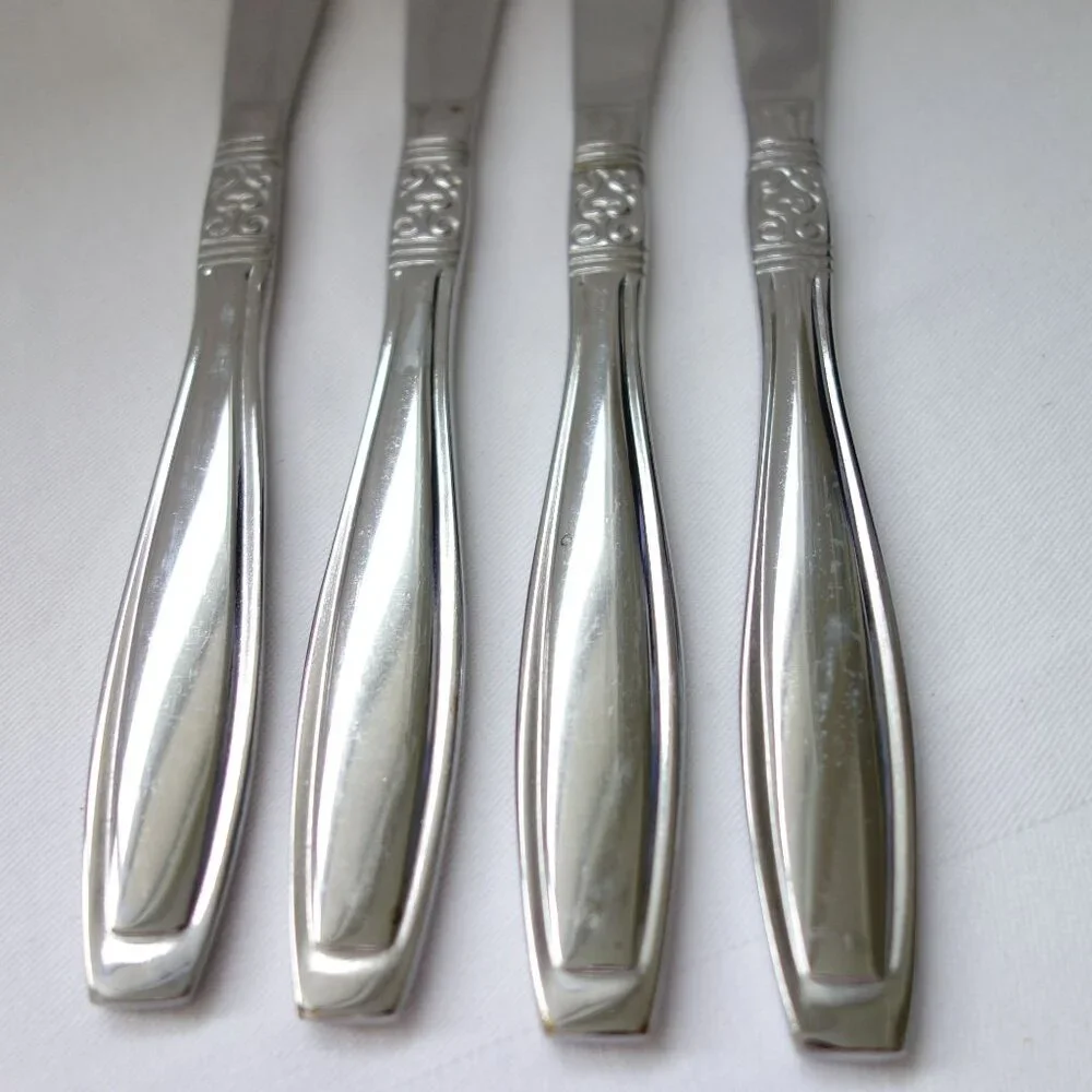 Oneida Vista Stainless 18/0 Flatware‎ 4 Dinner Knives